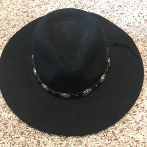 Bohemian felt hat